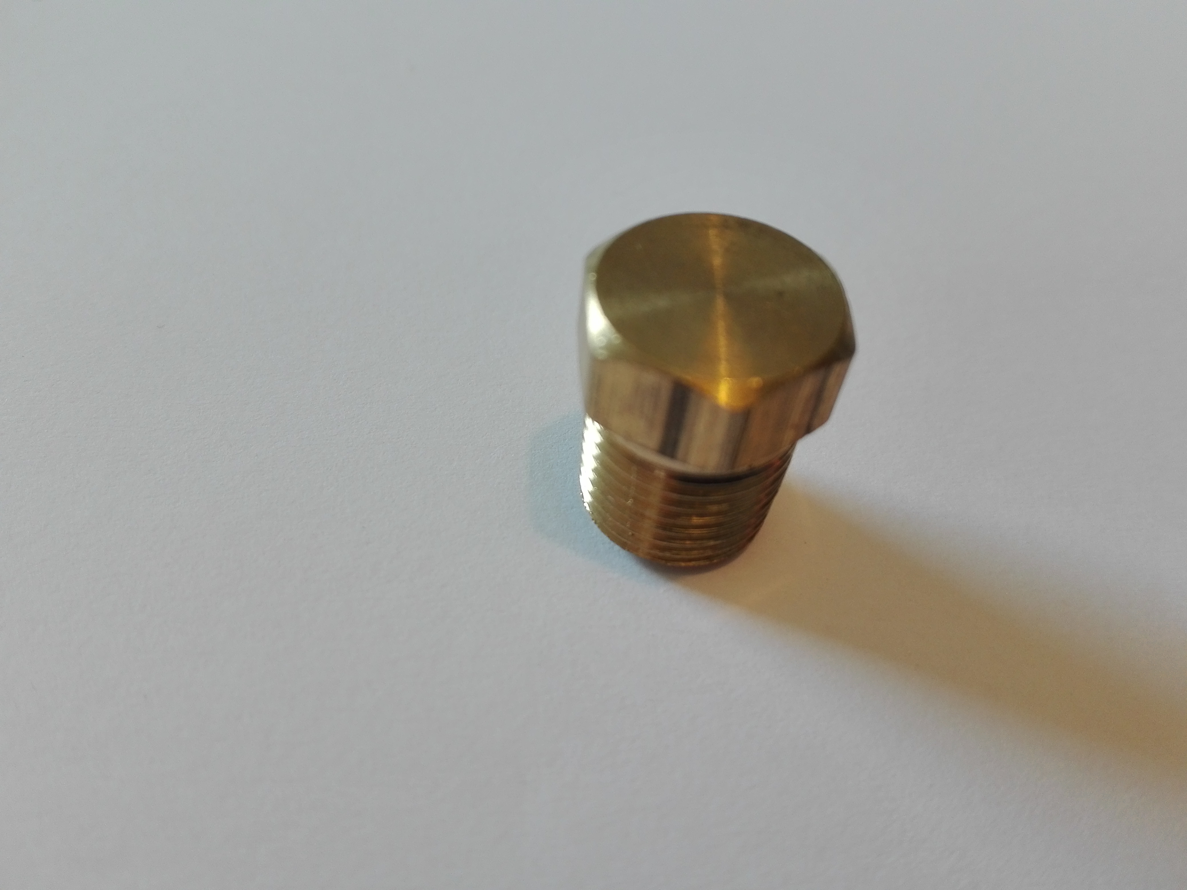 Plugg: 1/8" npt hane 