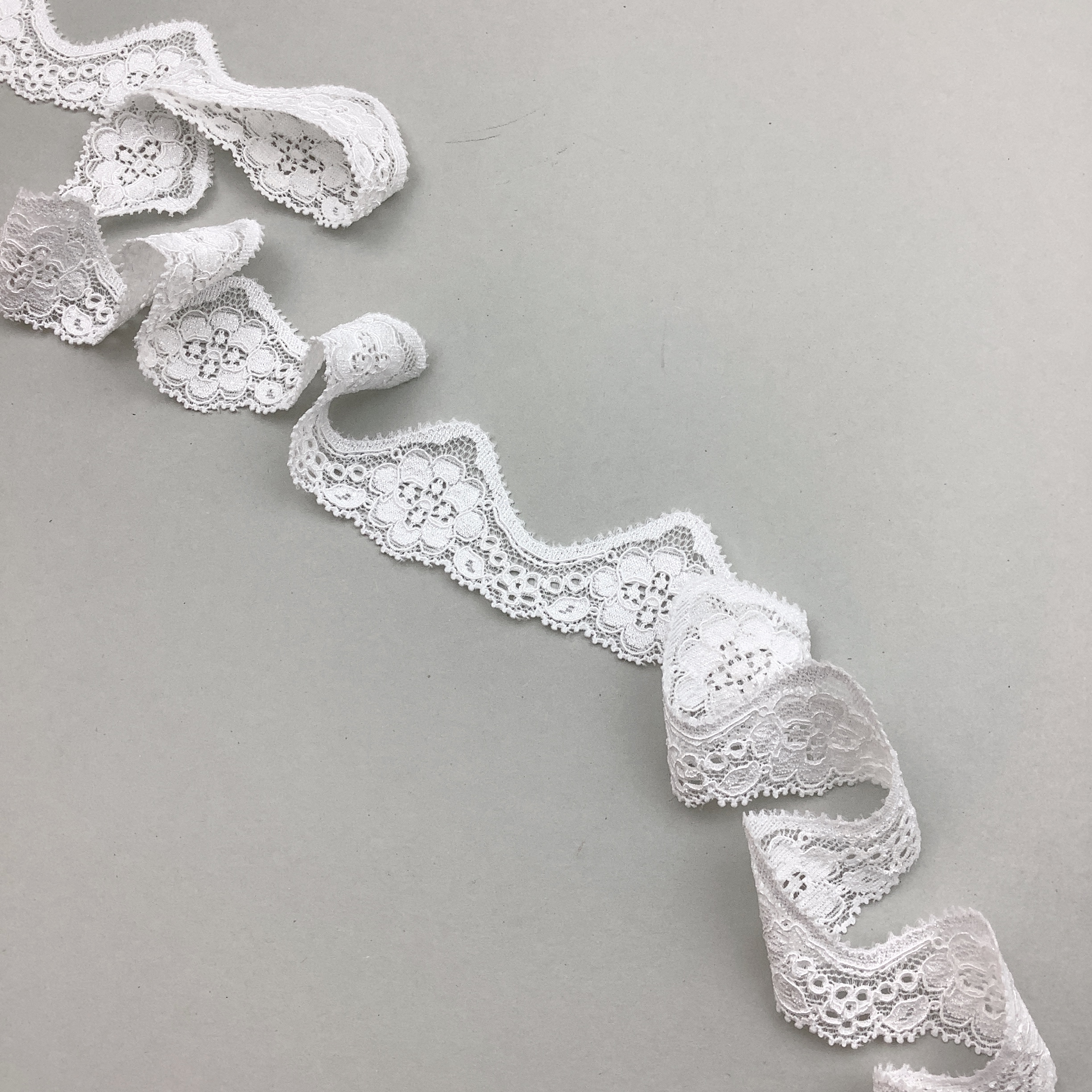 Stretch lace White, 3,6cm - RS5186