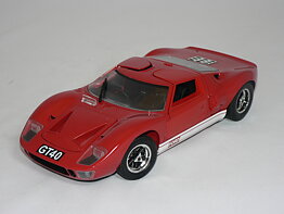 Ford GT40 Street Version  1:18  Eagles Race