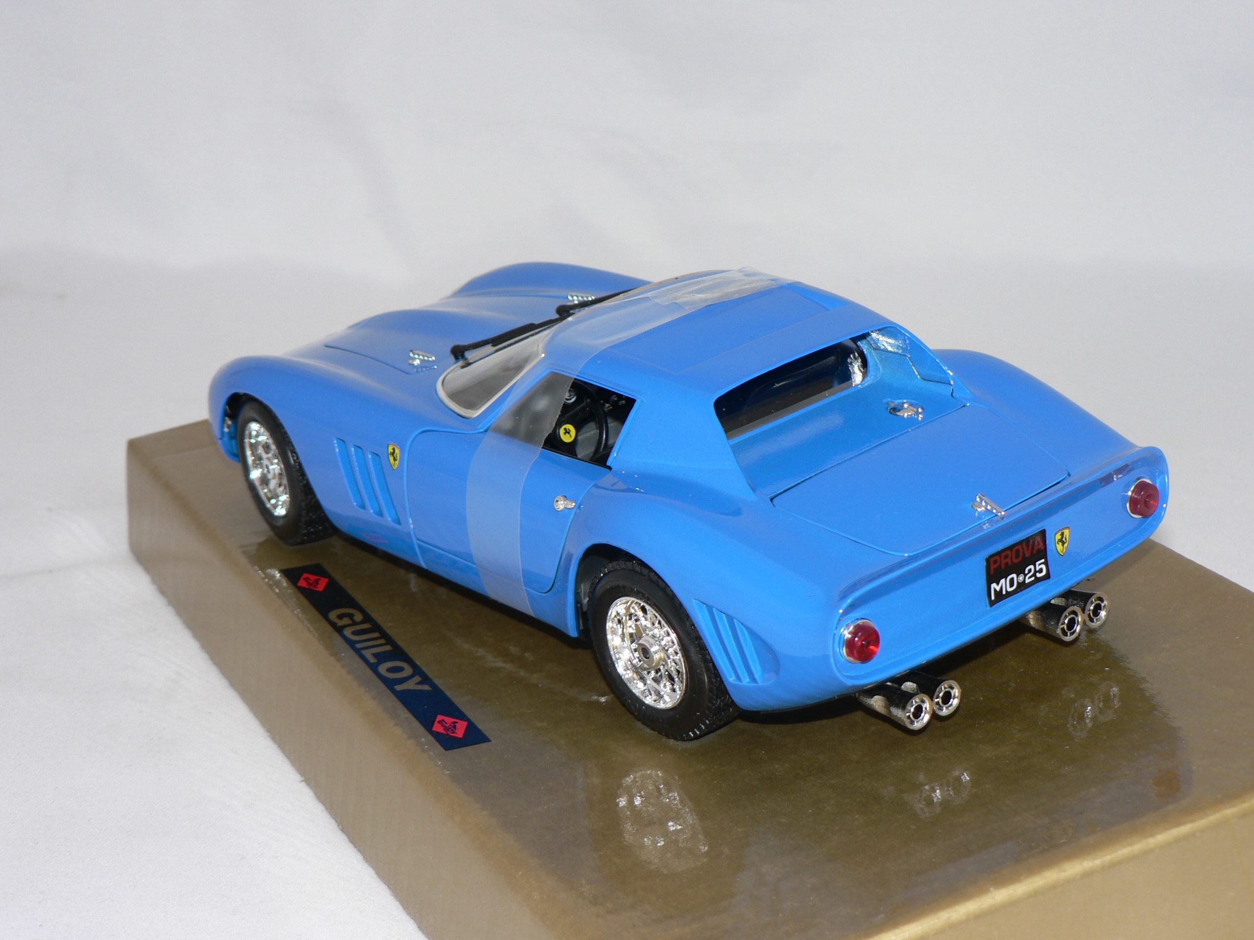 Ferrari 250 GTO -1964  1:18  Guiloy - 3