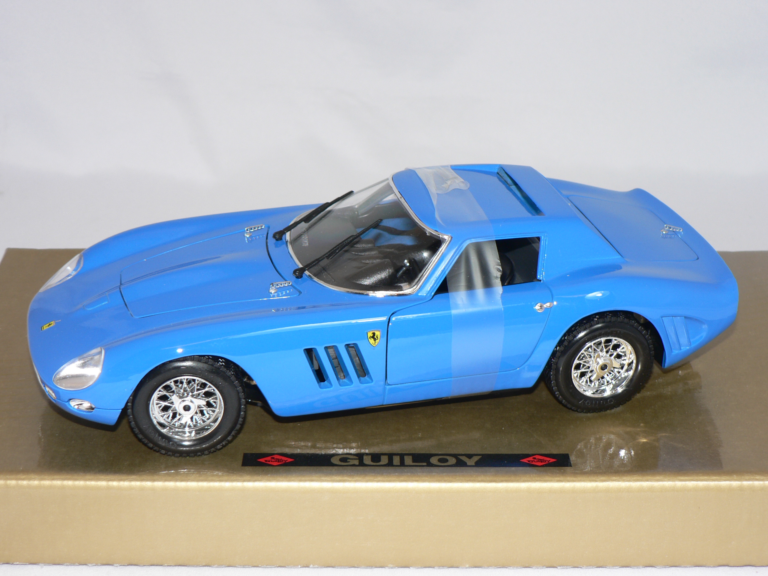 Ferrari 250 GTO -1964  1:18  Guiloy - 2