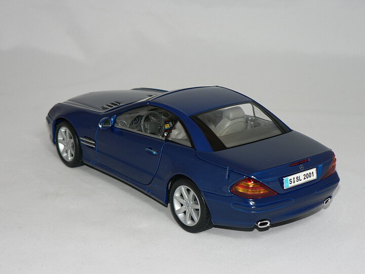 Mercedes Benz SL-Class  1:18  Maisto