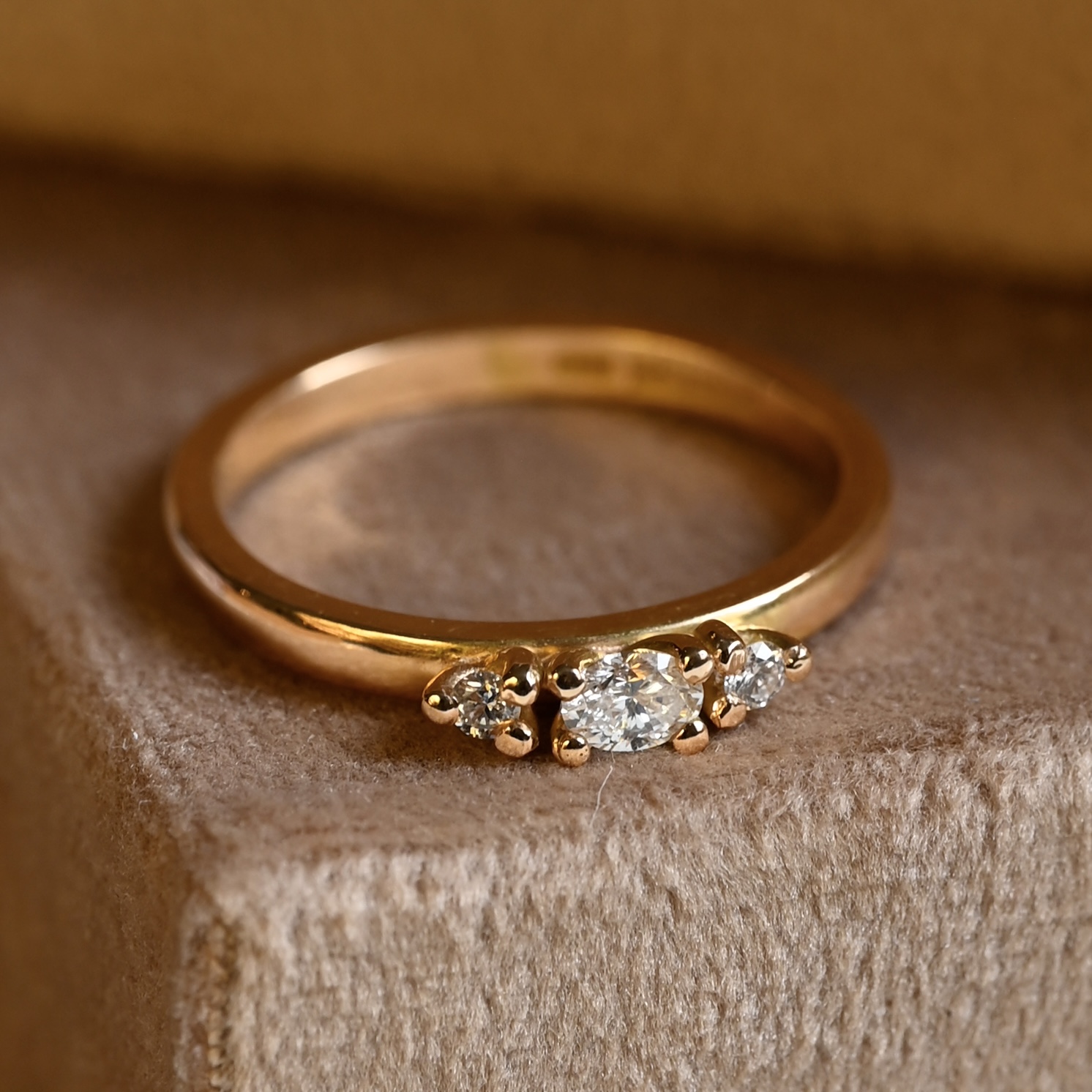Ring Louise handgjord diamanter guld 18 karat