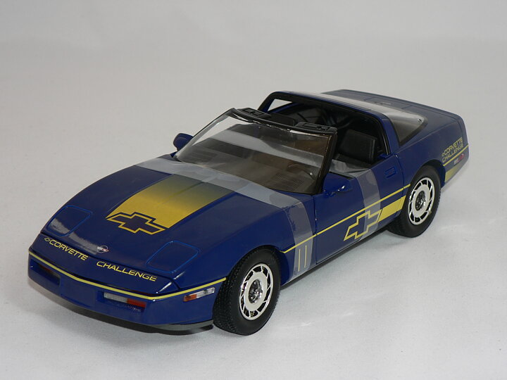 Chevrolet  Corvette C4  1988  1:18 Greenlight