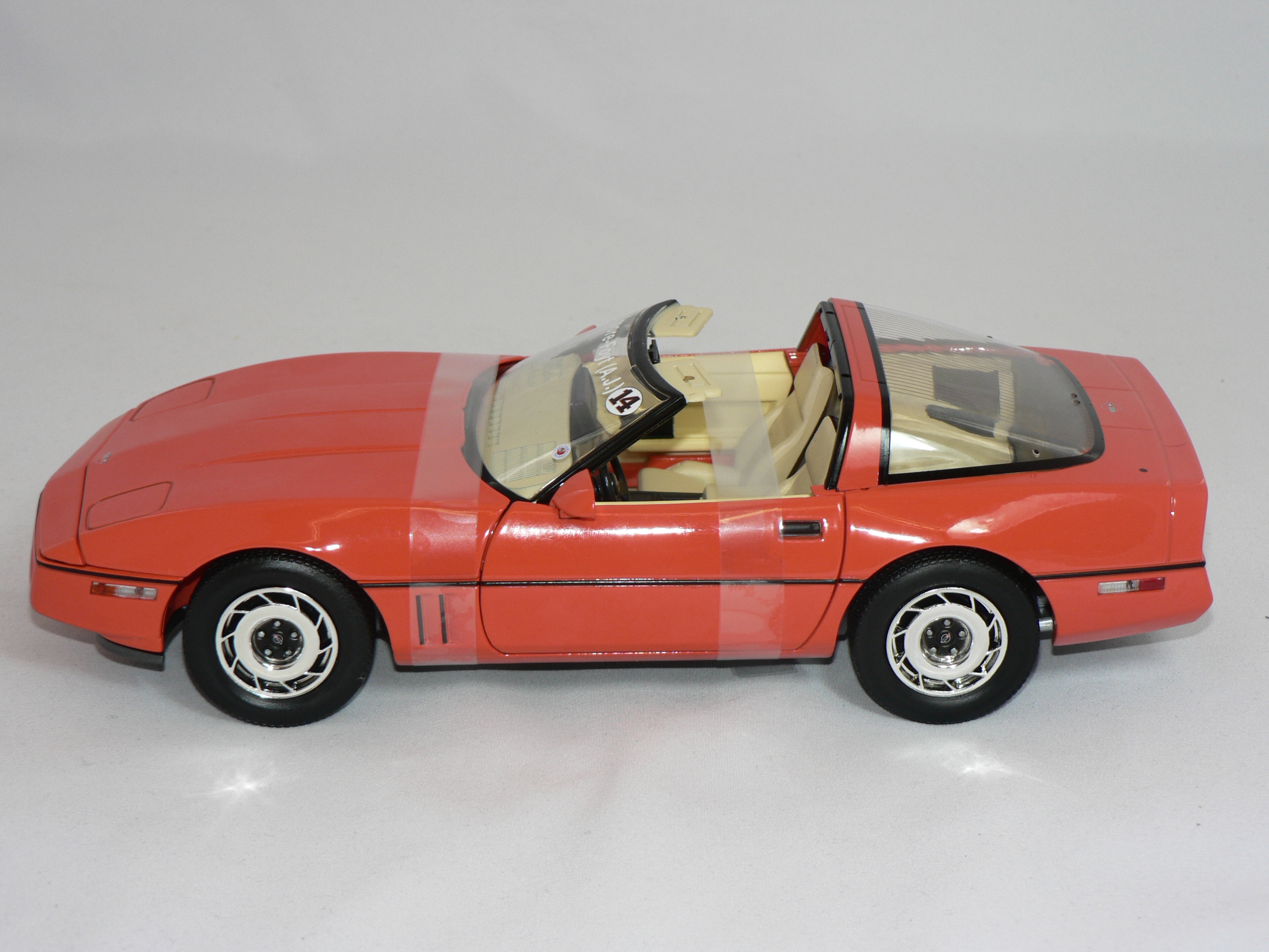 Chevrolet Corvette C4  1984  1:18 Greenlight - 2