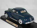 Plymouth -1941  1:18  Road Legends