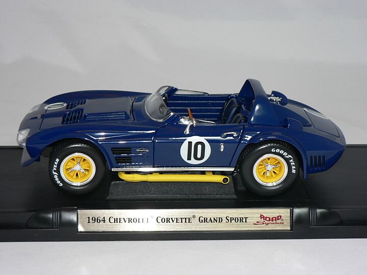 Chevrolet Corvette Grand Sport -1964  1:18  Road Legends/Lucky Die Cast