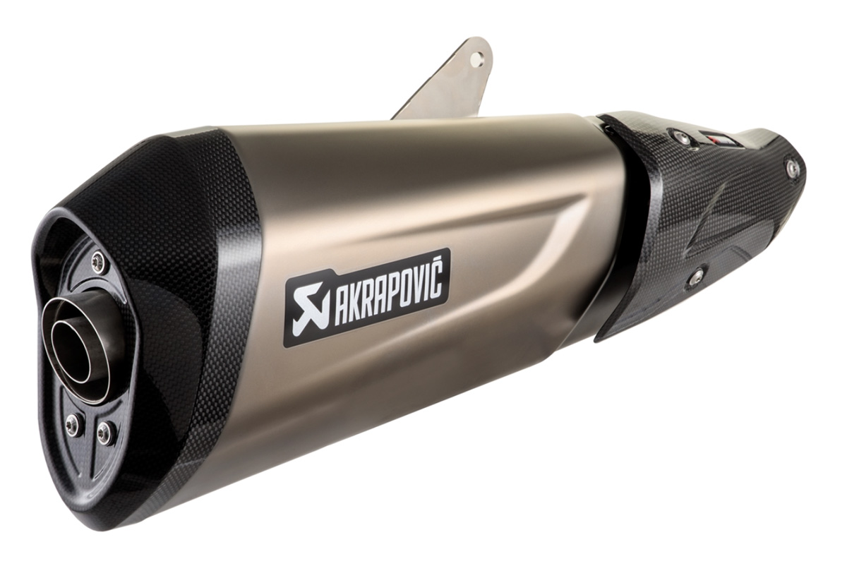 SuperClassics.com - Akrapovic