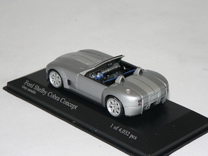 Ford Shelby Cobra Concept -2004 (1 of 4032 pcs)  1:43  Minichamps