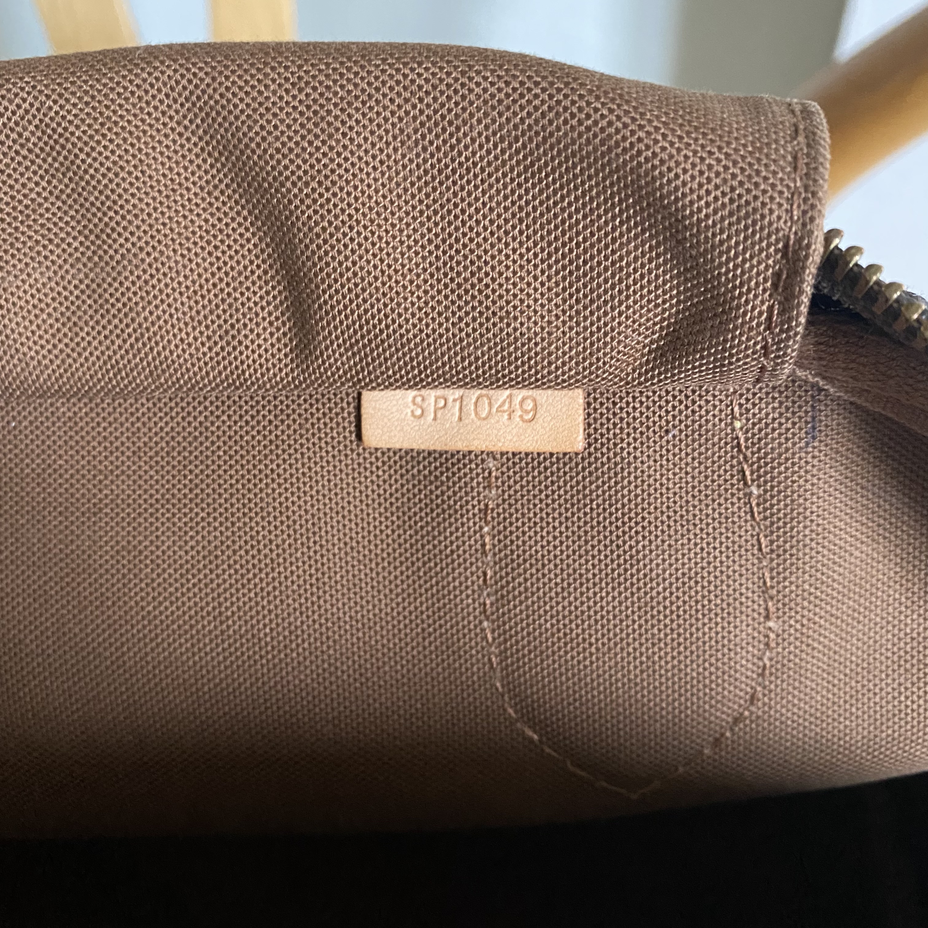 LOUIS VUITTON Montorgueil PM - Vintage by Ebba AB