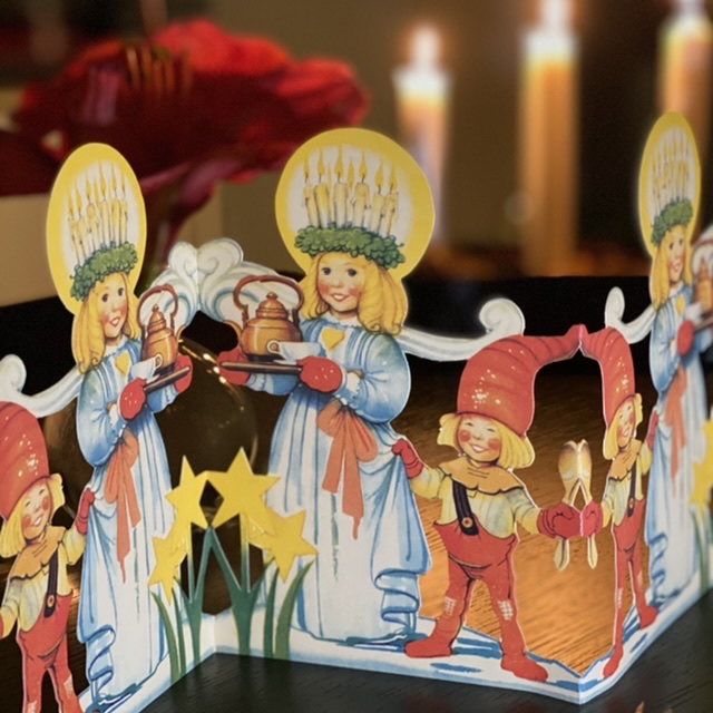 Pappersrader Lucia - Gammaldags Julpynt - 69x16,5 cm - 2