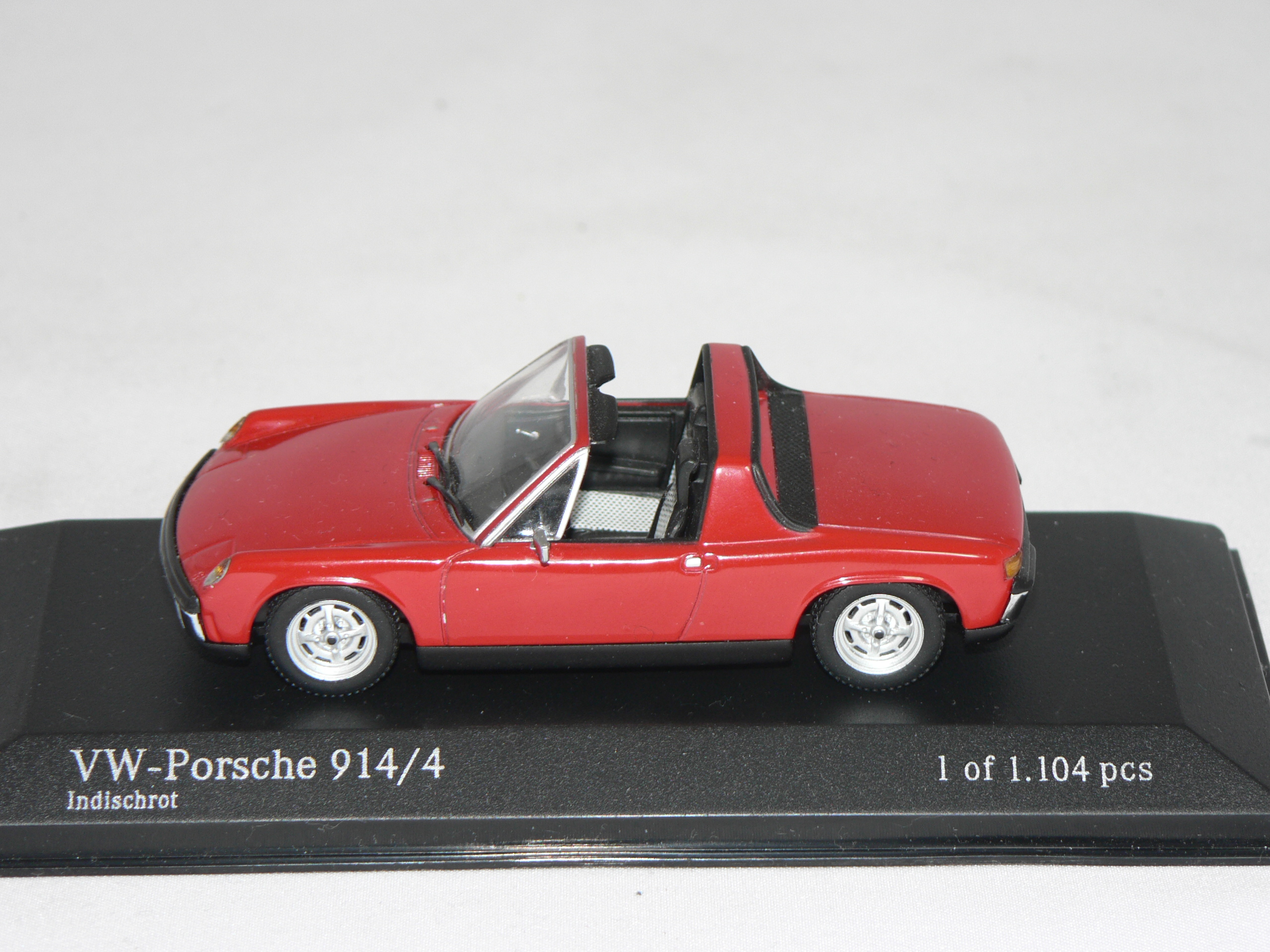 Porsche  914/4  1969-73 (1 of 1104 pcs)  1:43  Minichamps - 2