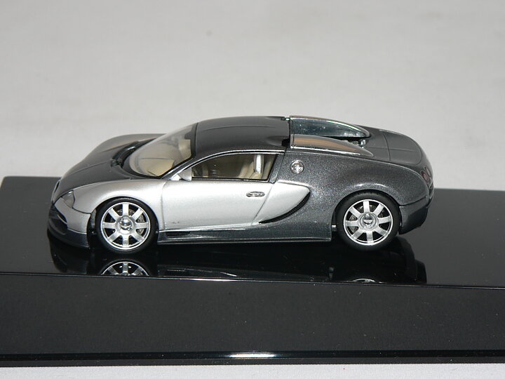 Bugatti EB 16.4 Veyron  1:43  Auto Art