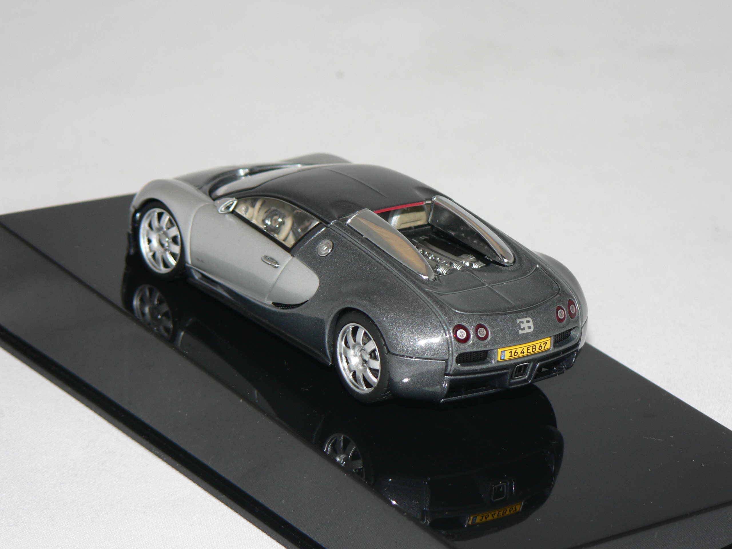 Bugatti EB 16.4 Veyron  1:43  Auto Art - 3