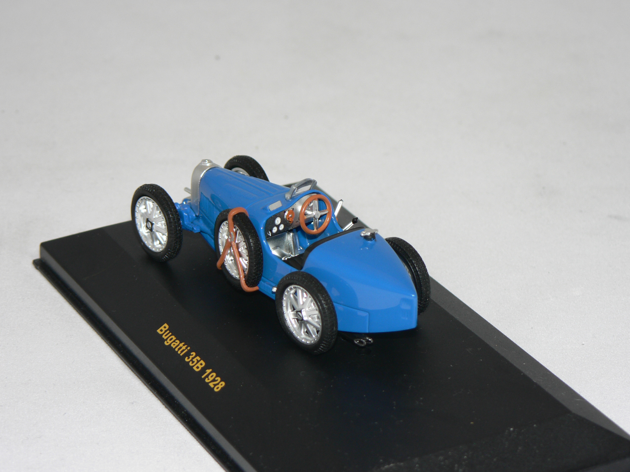 Bugatti 35B -1928  IXO 1:43 - 3