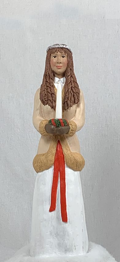 Tärna Karin Figurin 40 cm - Sverigealmanackans stora Luciatåg