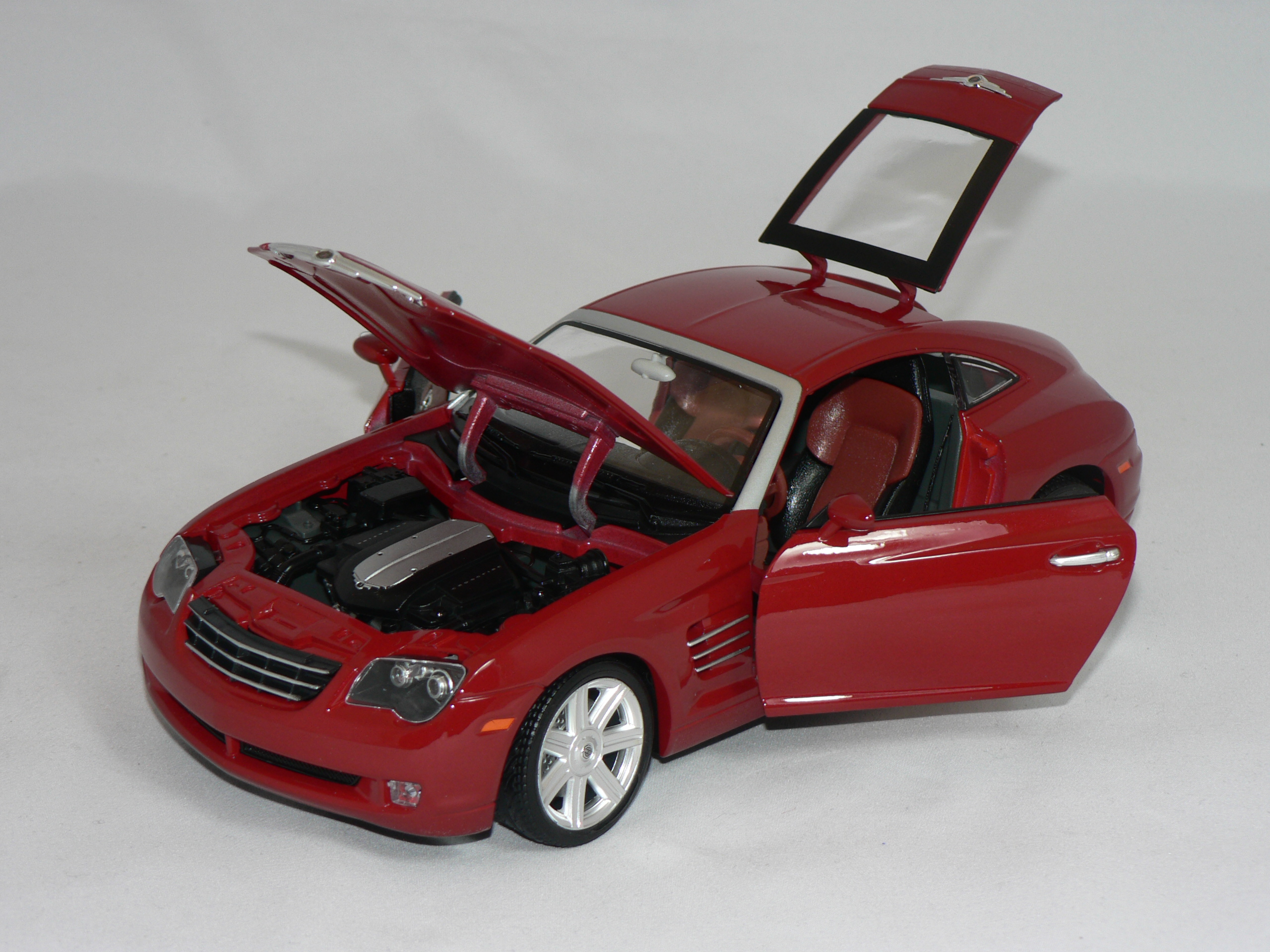 Chrysler Crossfire   1:18  Burago - 4