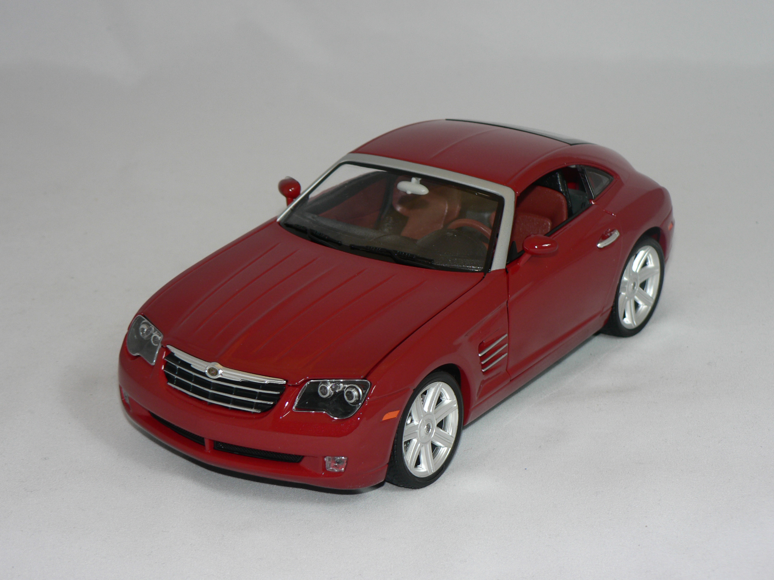 Chrysler Crossfire   1:18  Burago