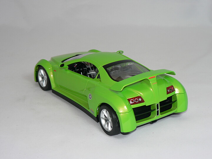 Prima  -2002 GIUGIARO DESIGN  1:18  Burago