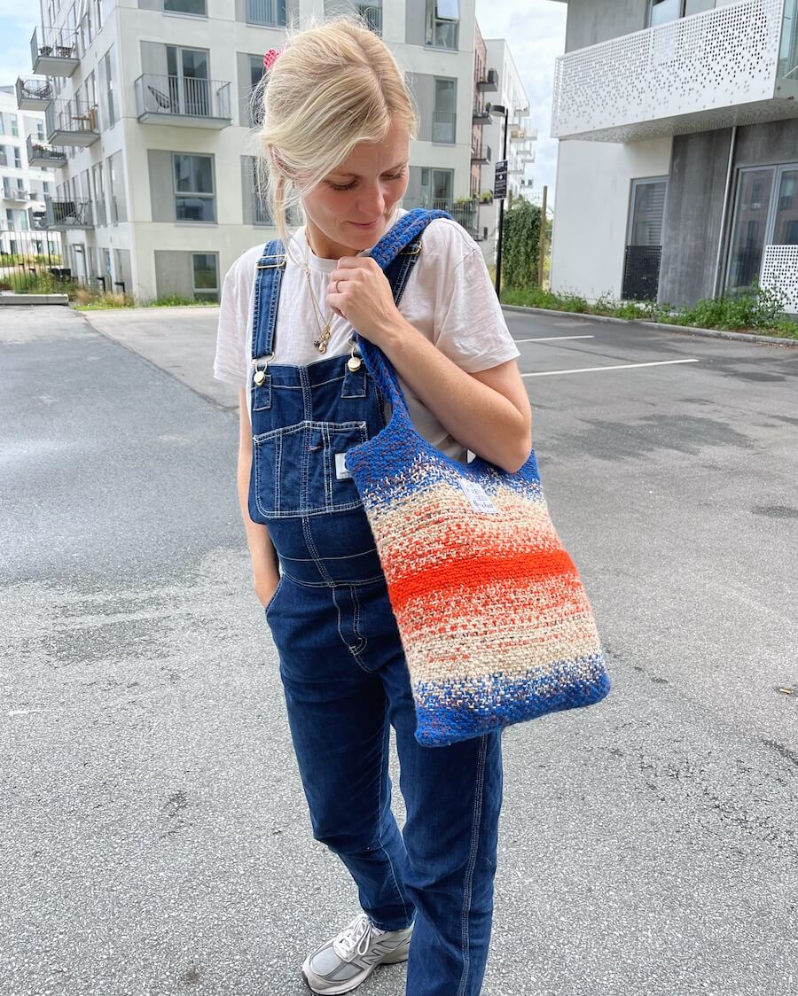 stickad väska från petite knit totebag