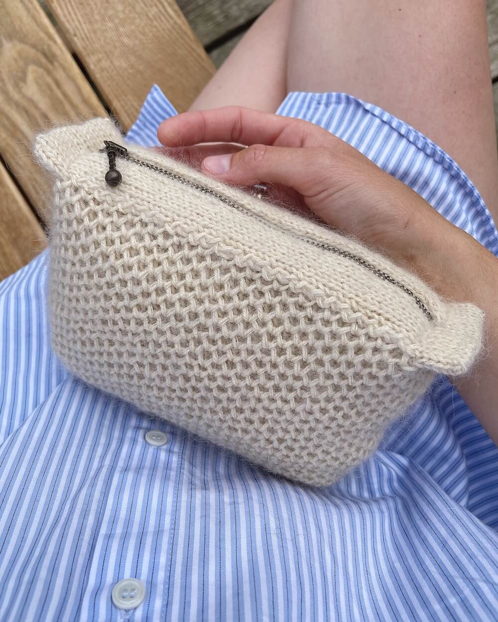 Honey clutch Petite Knit stickmönster på necessär