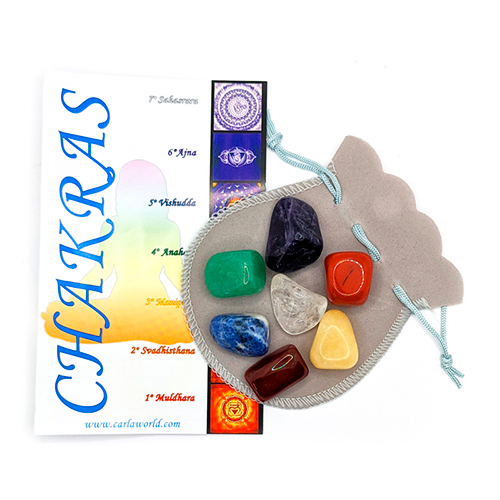 Kit med kristaller för varje chakra med tygpåse och informationsblad
