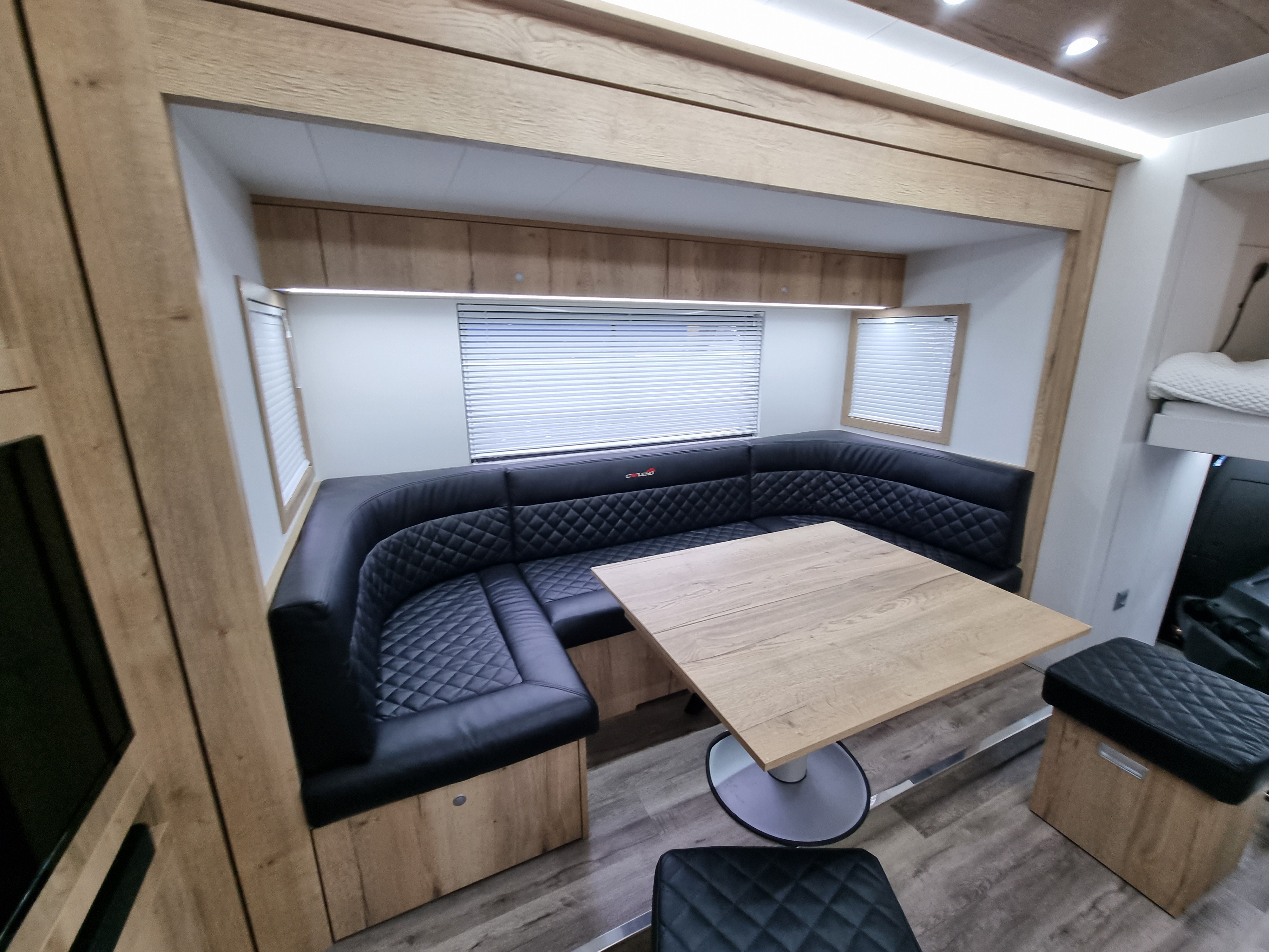 Cavaleno Exclusive V - 20