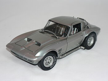 Chevrolet Corvette  Grand Sport Coupé -1963/65  1:18  Exoto