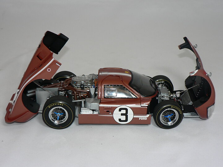 Ford GT40 Mk IV #3 (LE MANS 1967) M. ANDRETTI/L. BIANCHI  1:18  Exoto