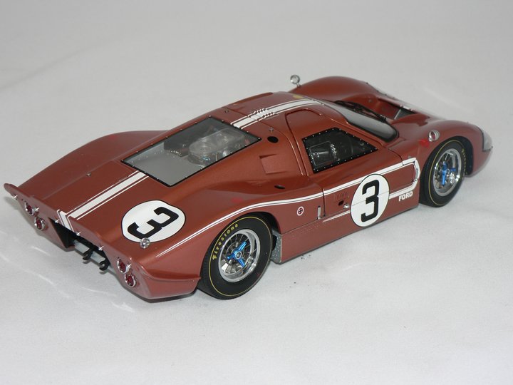 Ford GT40 Mk IV #3 (LE MANS 1967) M. ANDRETTI/L. BIANCHI  1:18  Exoto