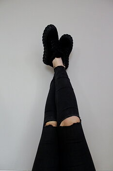 SNEAKERS - SVARTA