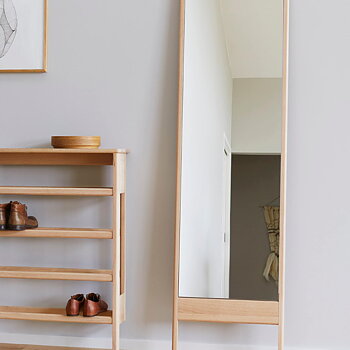 A Line Spegel vitpigmenterad ek Form & Refine