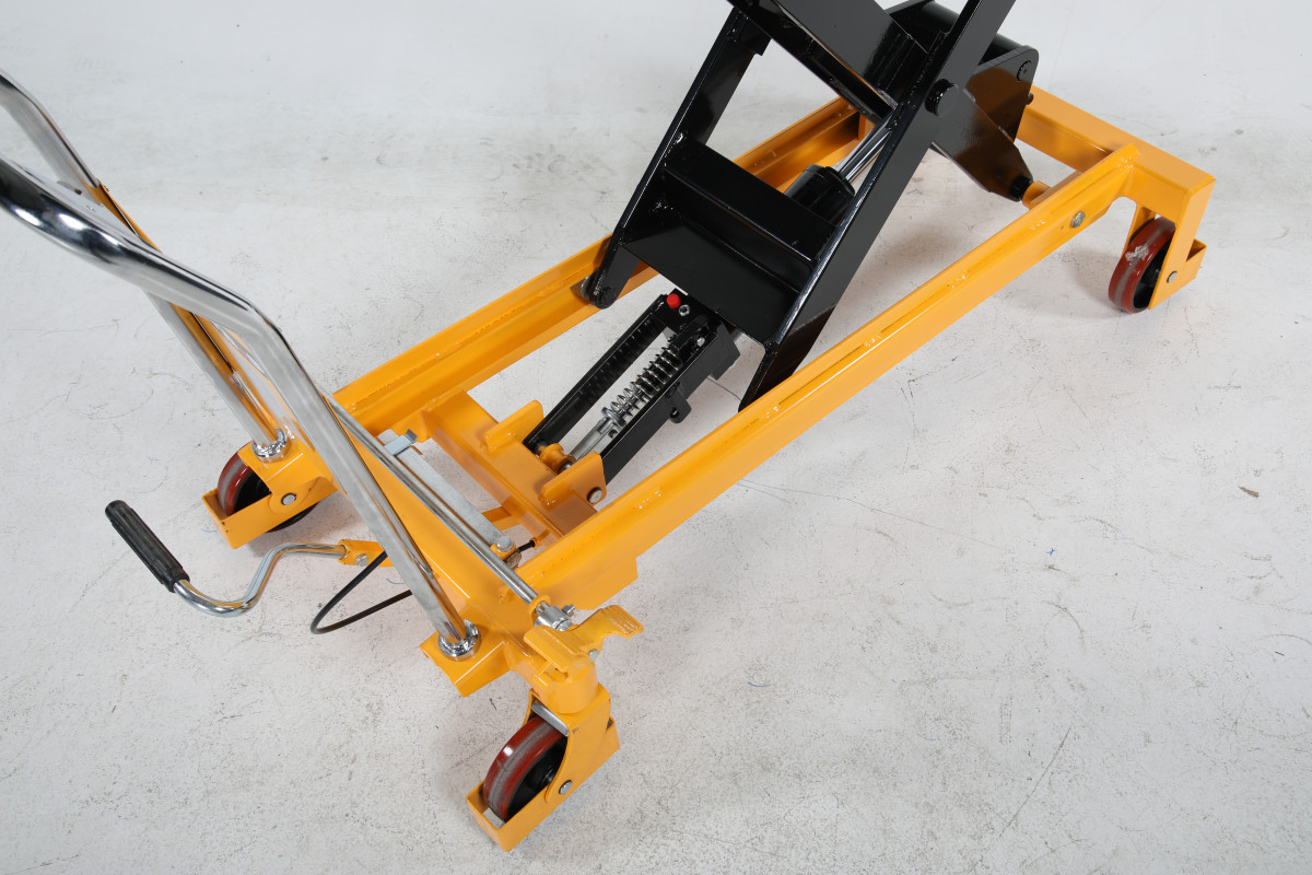 Mobilt lyftbord med fotpump dubbelsax, Maxlast: 800 kg / Lyfthöjd: 475-1500 mm / Bordsyta: 1220x610mm  - 6