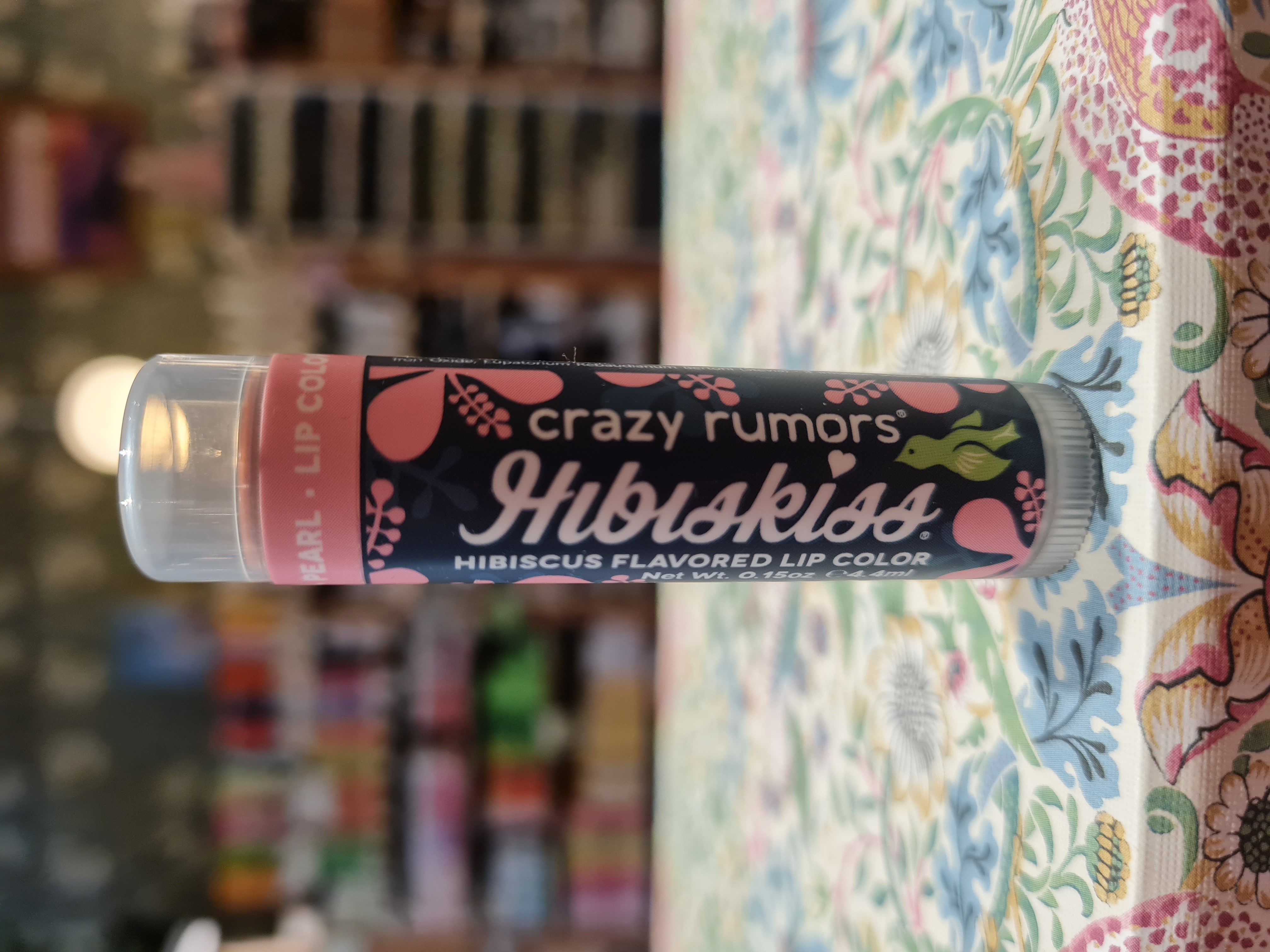 Lipbalm med färg: Pearl Hibikiss (skimrigt rosa), Crazy Rumors