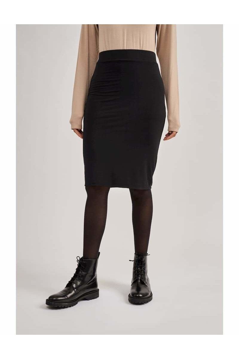 TUBBI SKIRT - BLACK