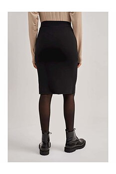 TUBBI SKIRT - BLACK