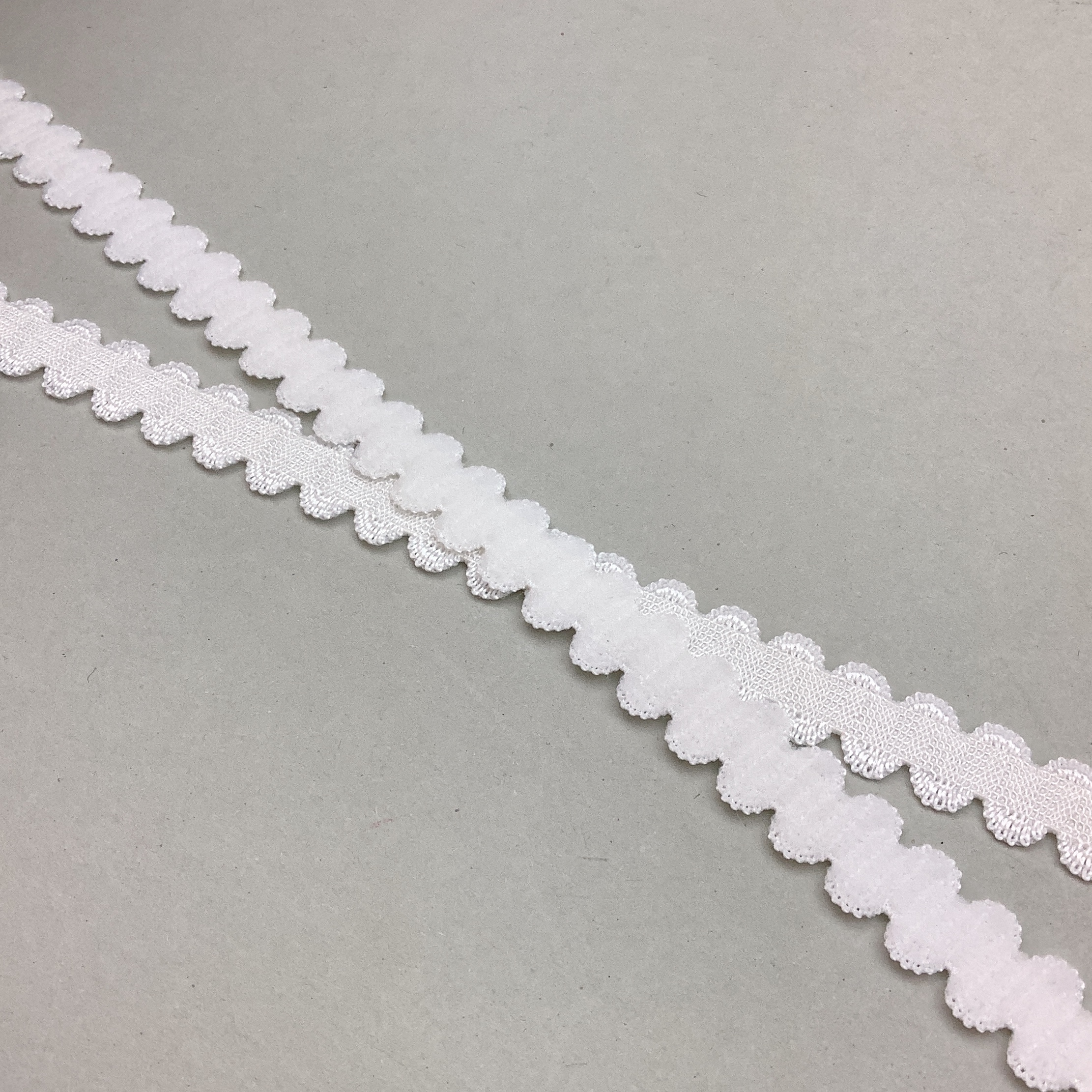 Resår vit 10mm - RS7445