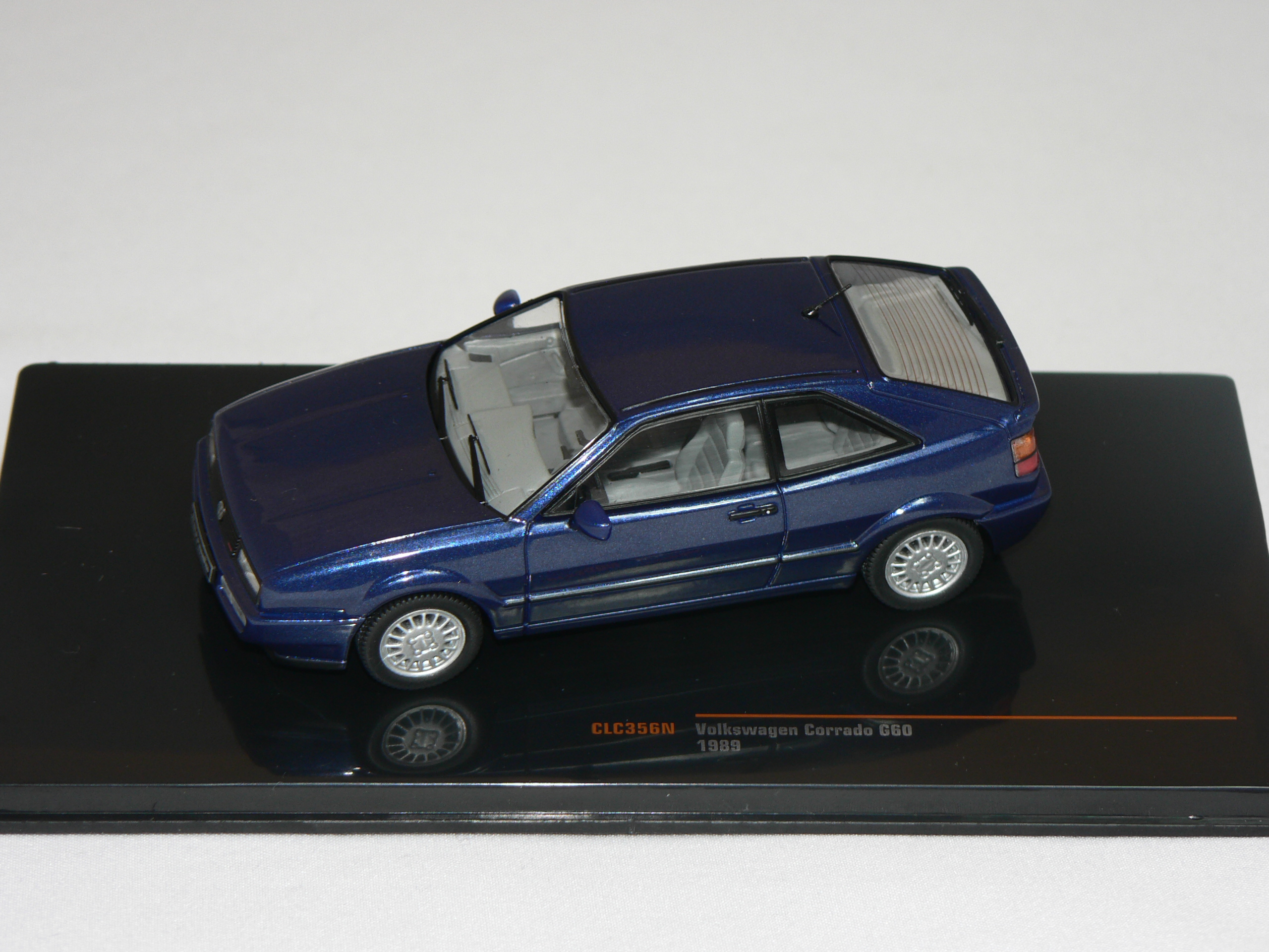 VW Corrado G60  -1989  IXO 1:43 - 2