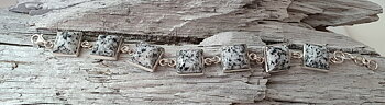 Armband granit 12mm välvd kvadrat 925-silver