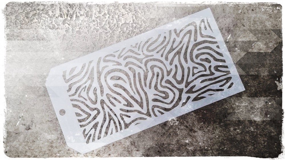 Stencil Ö med maskådring i bakgrunden