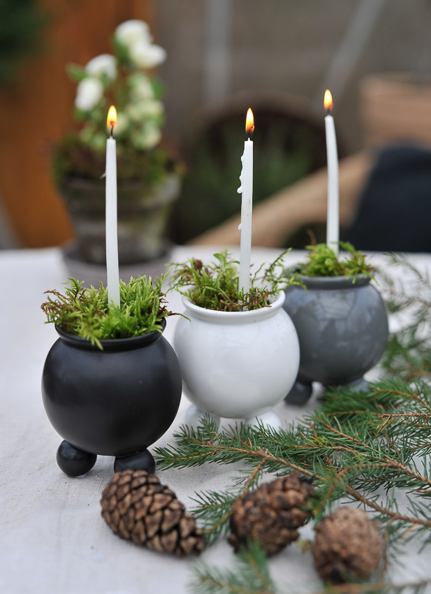Pot with ball feet - White - 9x10 cm - 2