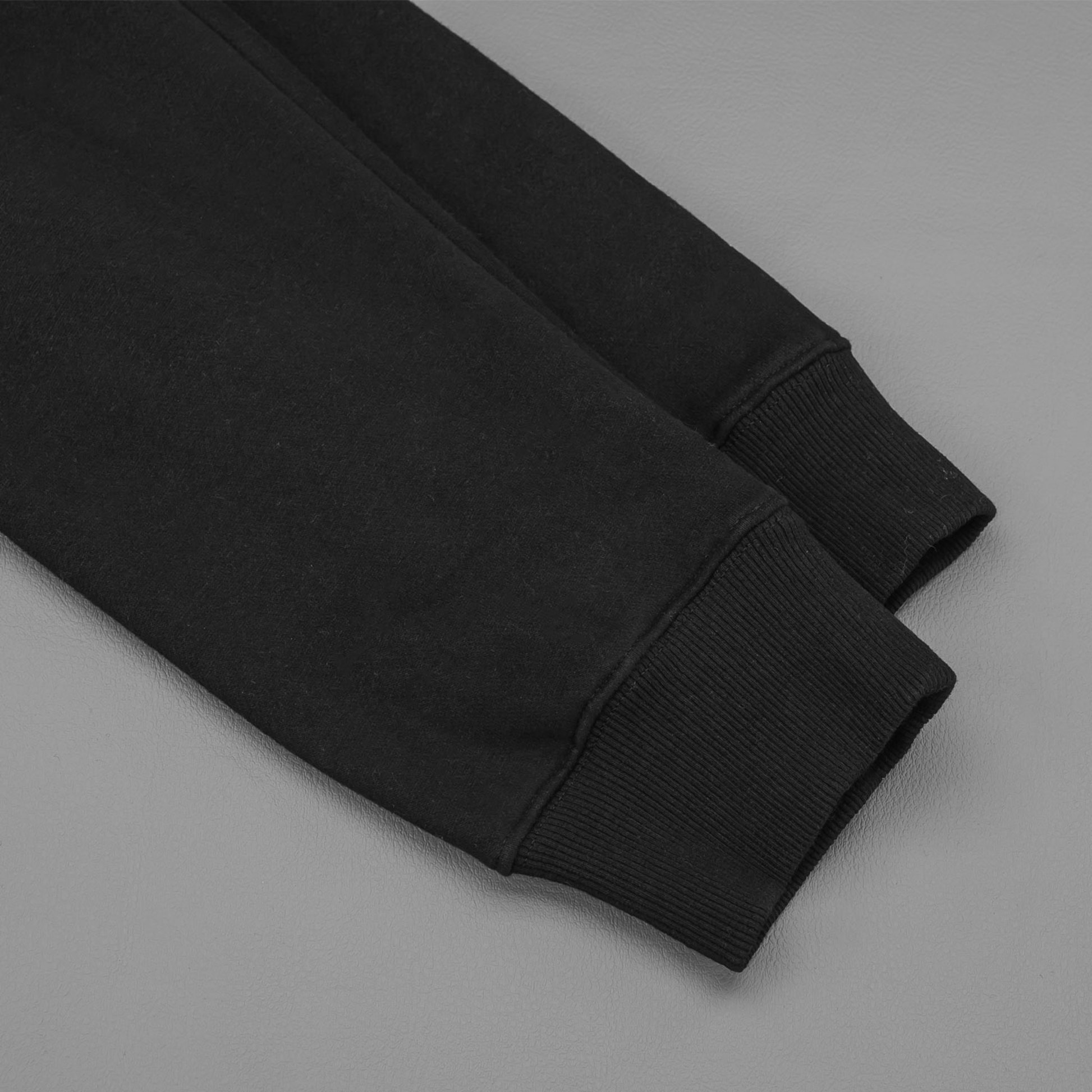 STEDI Sweater | Black - 6