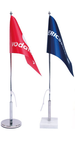 Bordsflagga med eget motiv i fyrfärgstryck - 24x16 cm