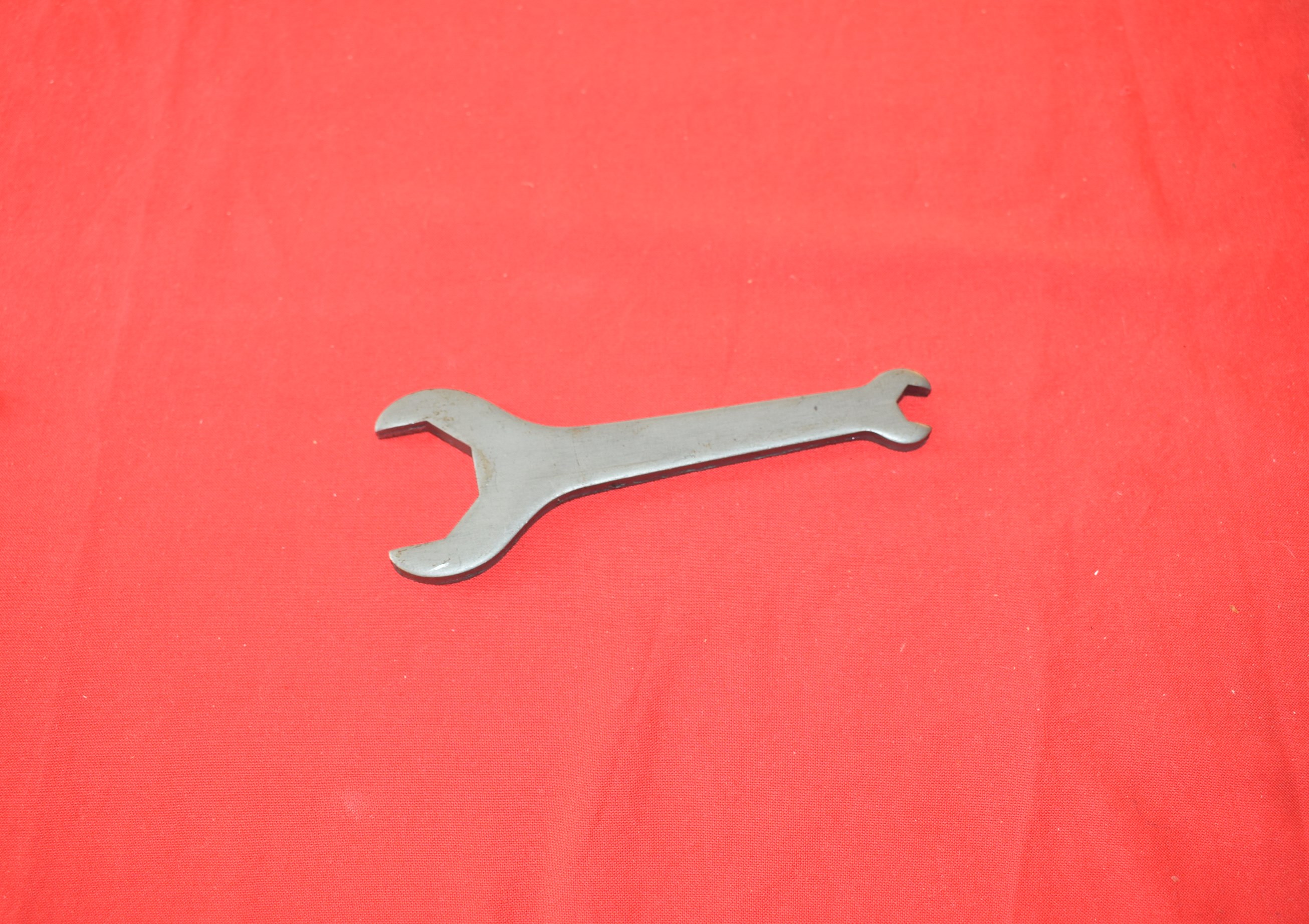 Wrench Valve Cover 45" 1929-73