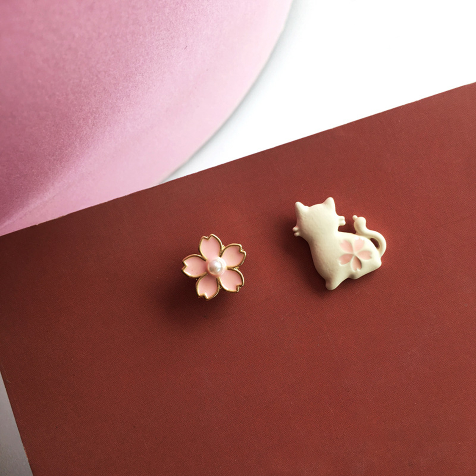 Earings  Cat White & flower