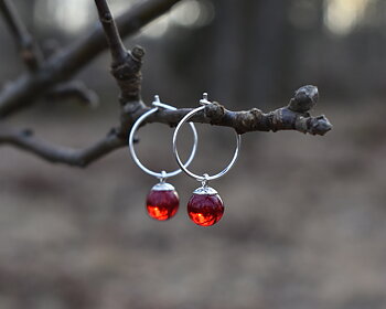 SVALÖ LINGON BERRY - red earrings 15 mm