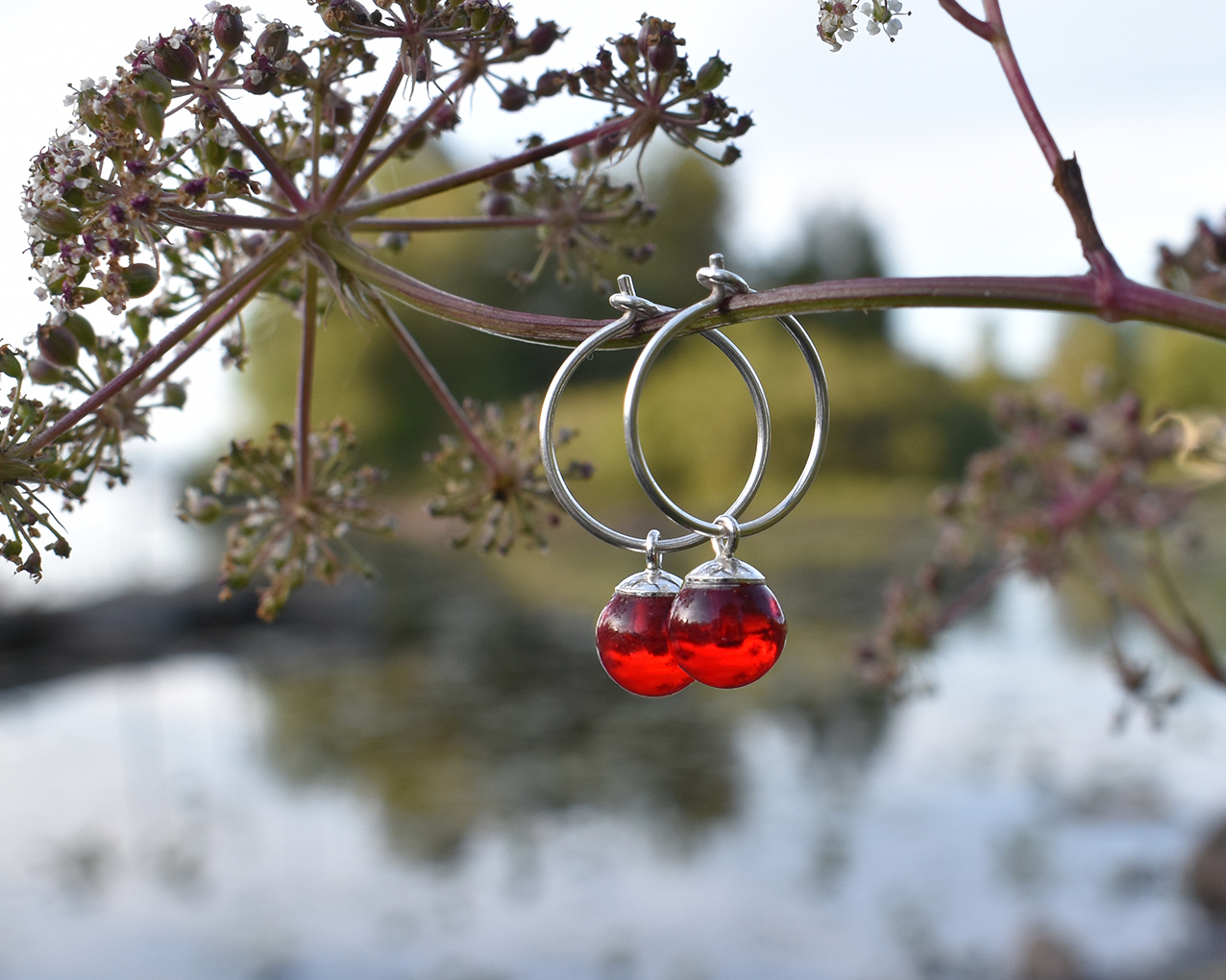 SVALÖ LINGON BERRY - red earrings 15 mm
