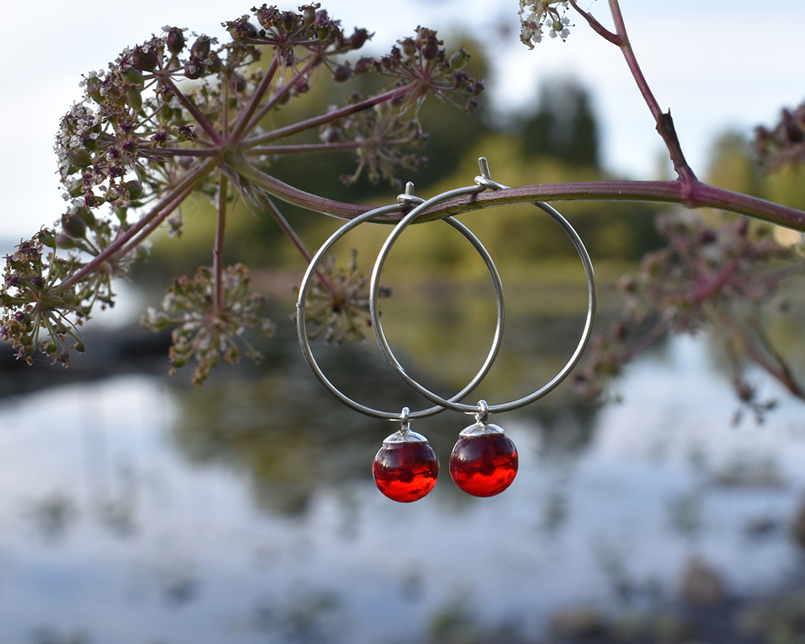SVALÖ LINGON BERRY - red earrings 25 mm
