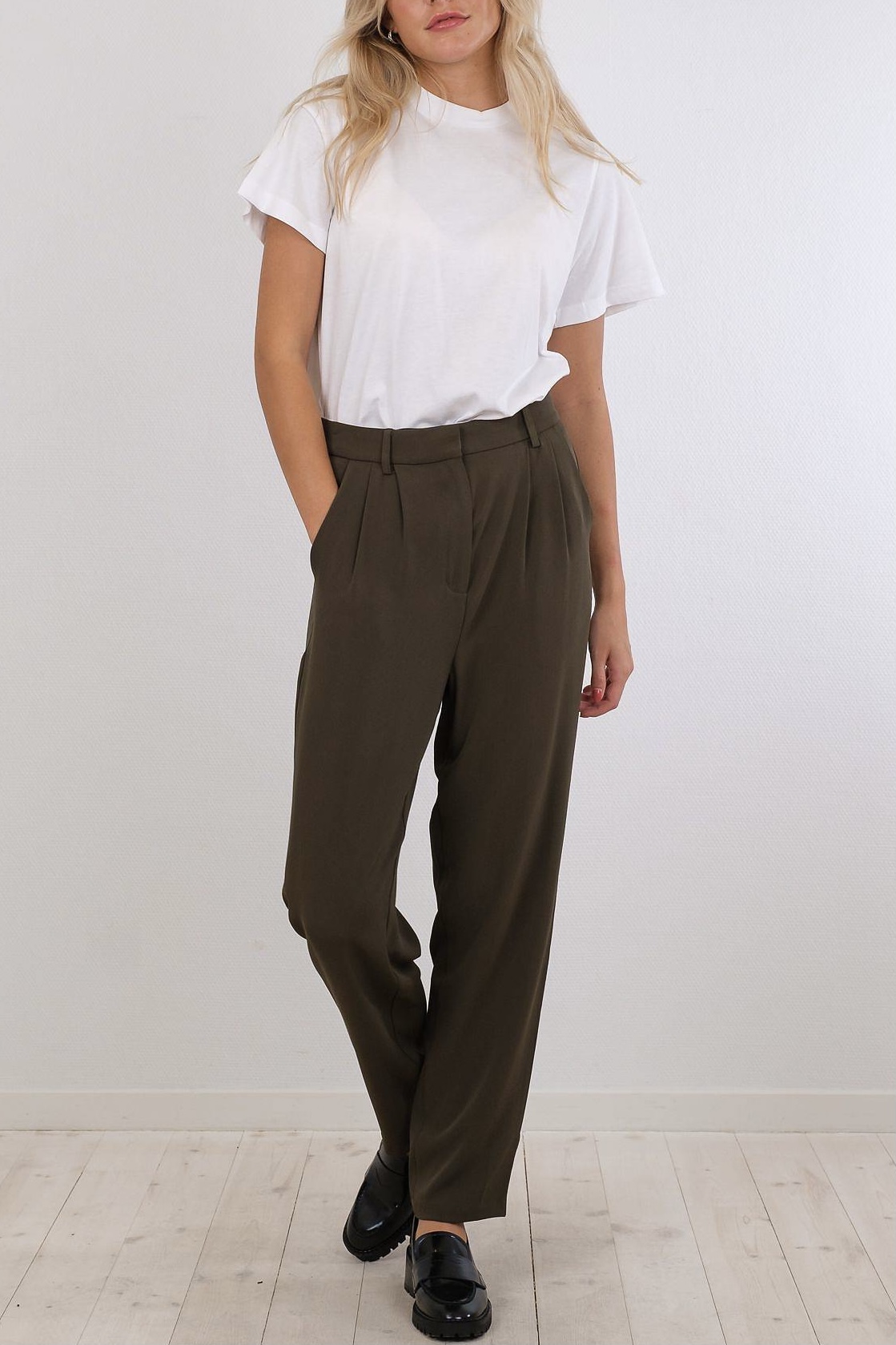 Neo Noir - Kendra Pants Army - 2