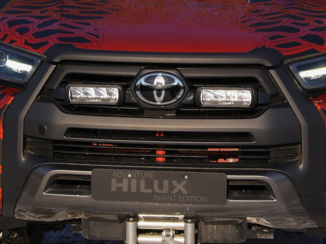 Toyota Hilux Invincible X 2021 Lazer Led-Grillkit Triple-R 750 Elite Gen 2